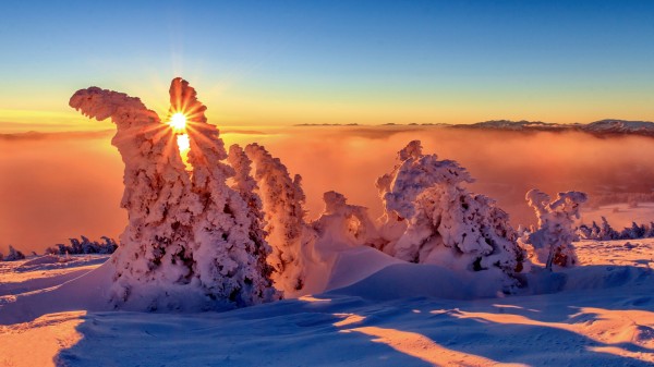 Sunset in the Alps by zoltanduray